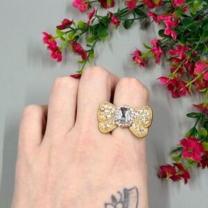 Pearl and Crystal Bow Vintage Stretchy Ring Size 8
